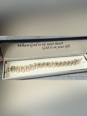 God’s Heart Link Bracelet In Box God Spelled Two Tone